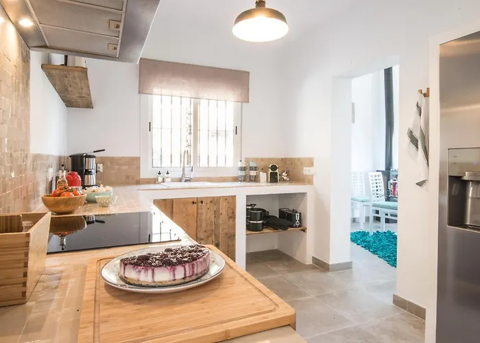 Aslaurey Villa *